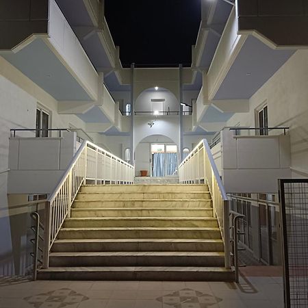 Pyrgos Hotel Apartments Kremastí Buitenkant foto