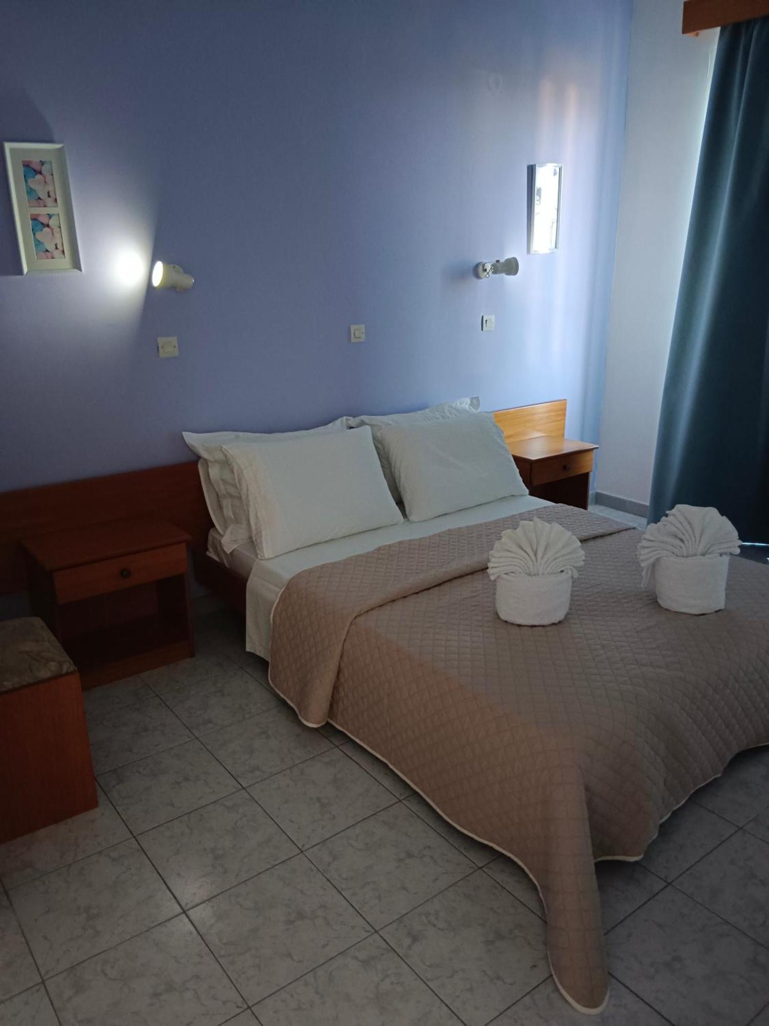 Pyrgos Hotel Apartments Kremastí Buitenkant foto