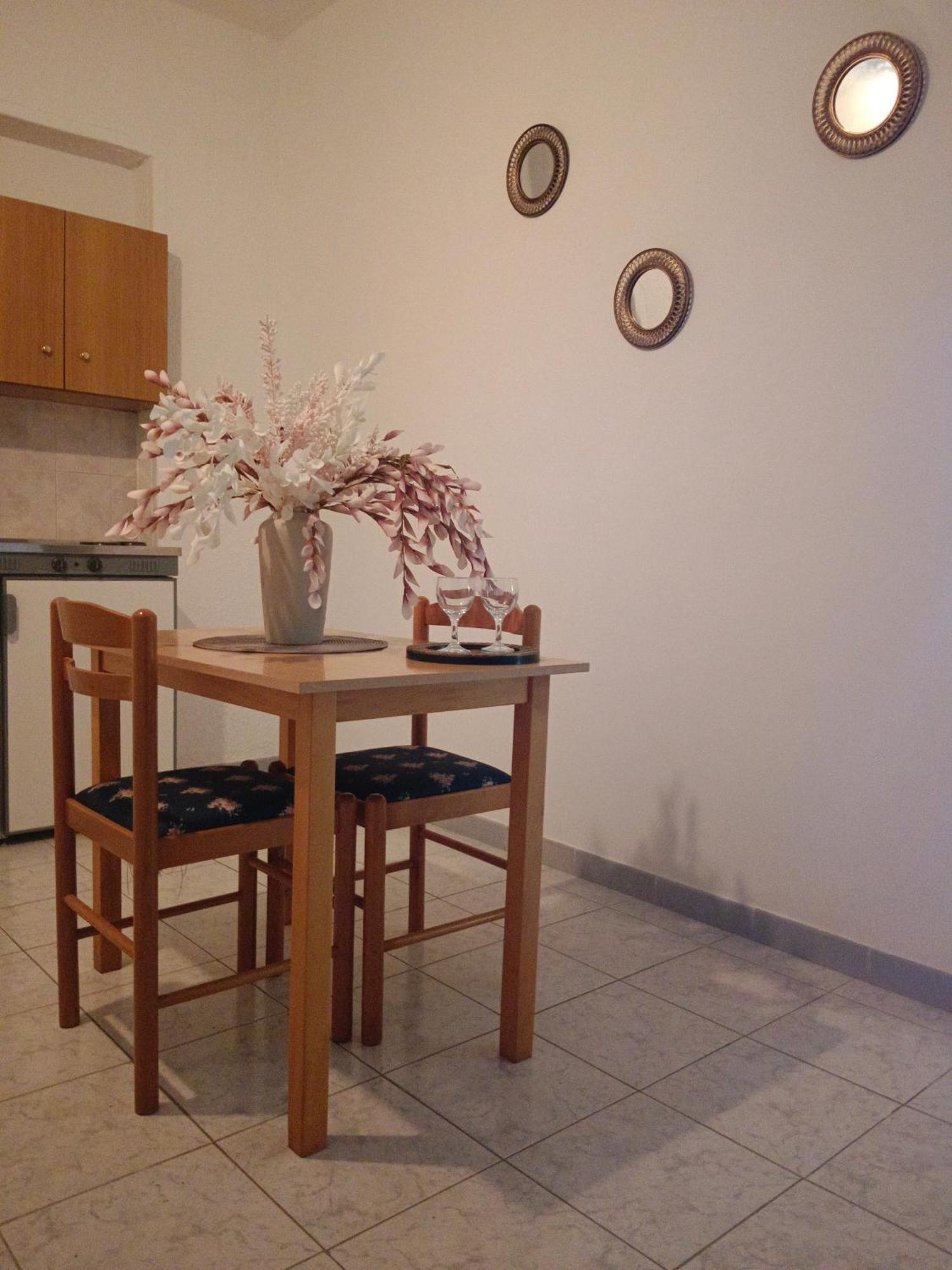 Pyrgos Hotel Apartments Kremastí Buitenkant foto