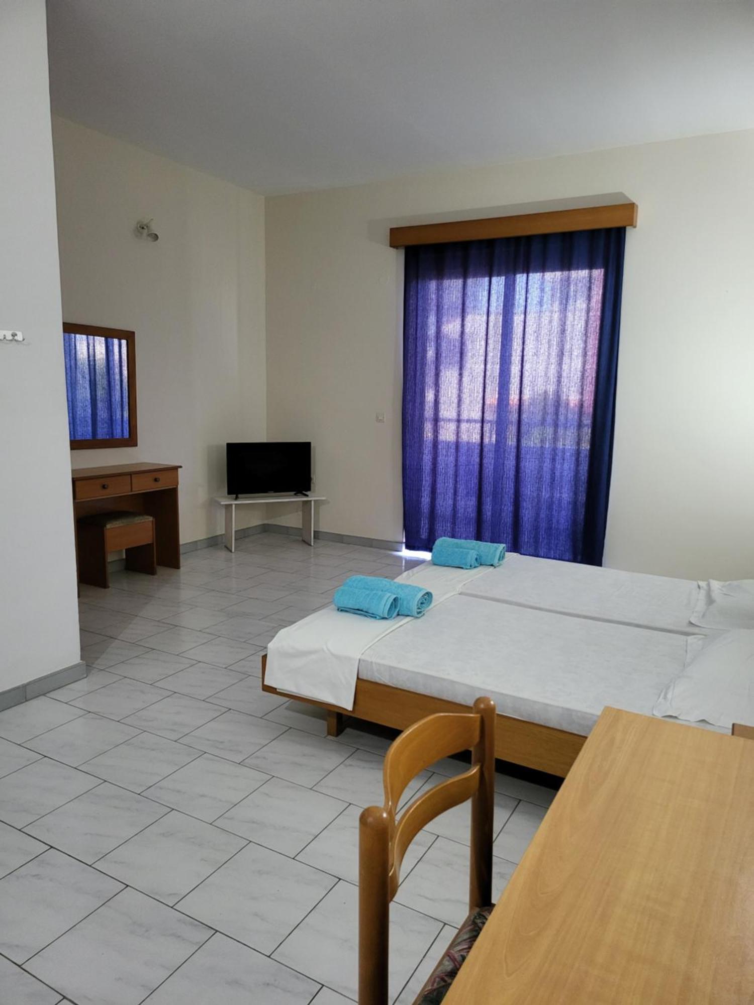 Pyrgos Hotel Apartments Kremastí Buitenkant foto