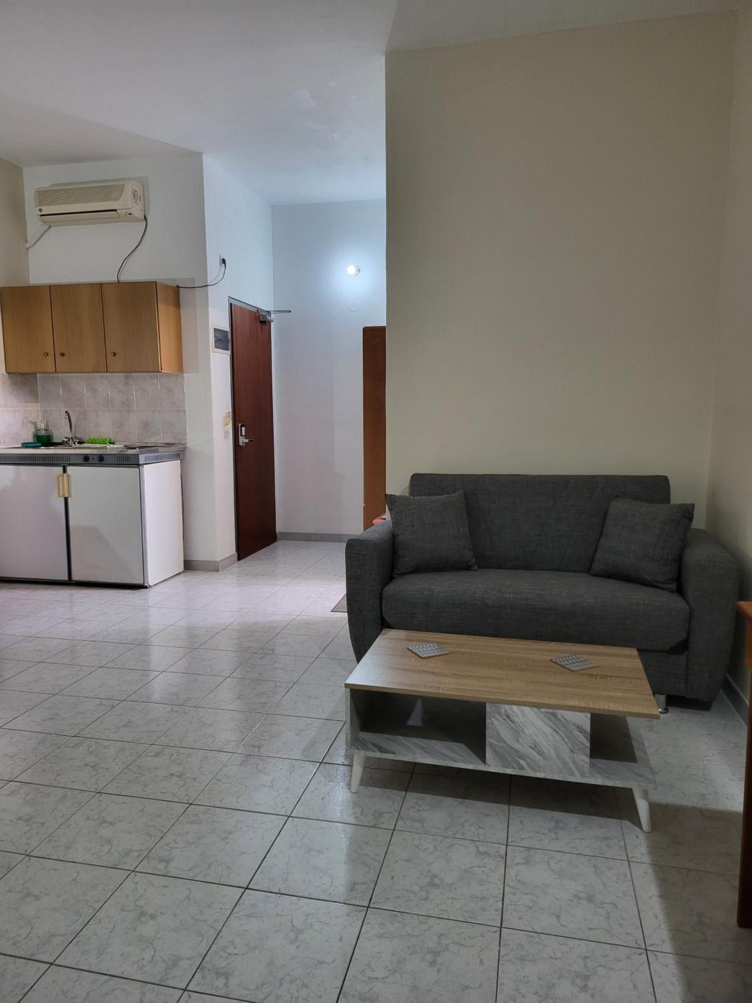 Pyrgos Hotel Apartments Kremastí Buitenkant foto