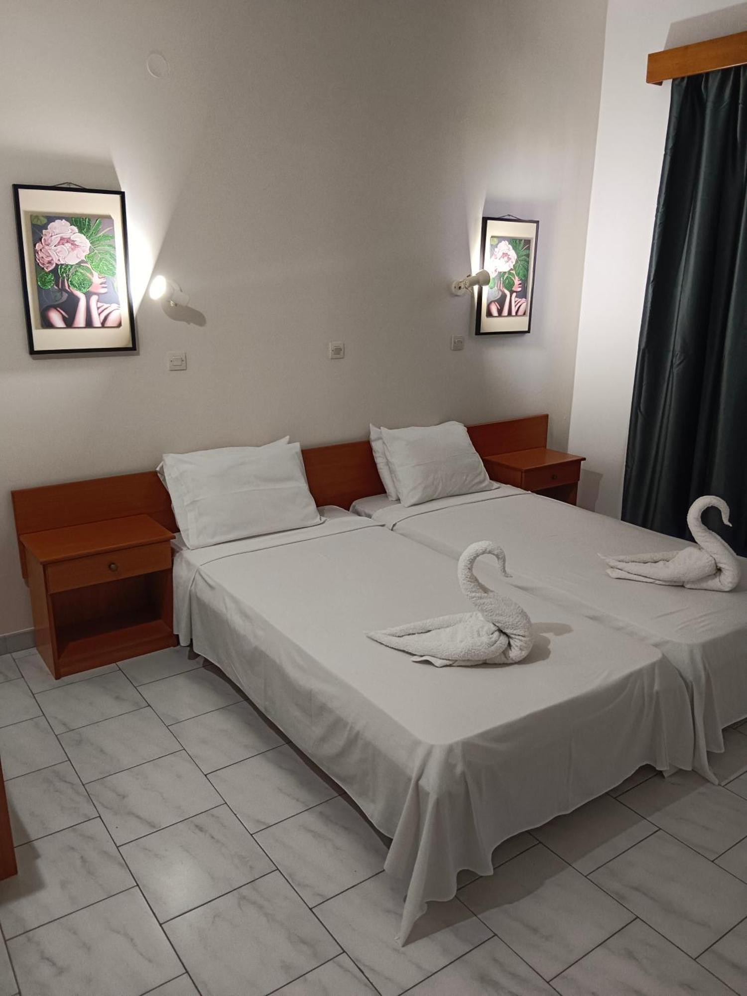 Pyrgos Hotel Apartments Kremastí Buitenkant foto