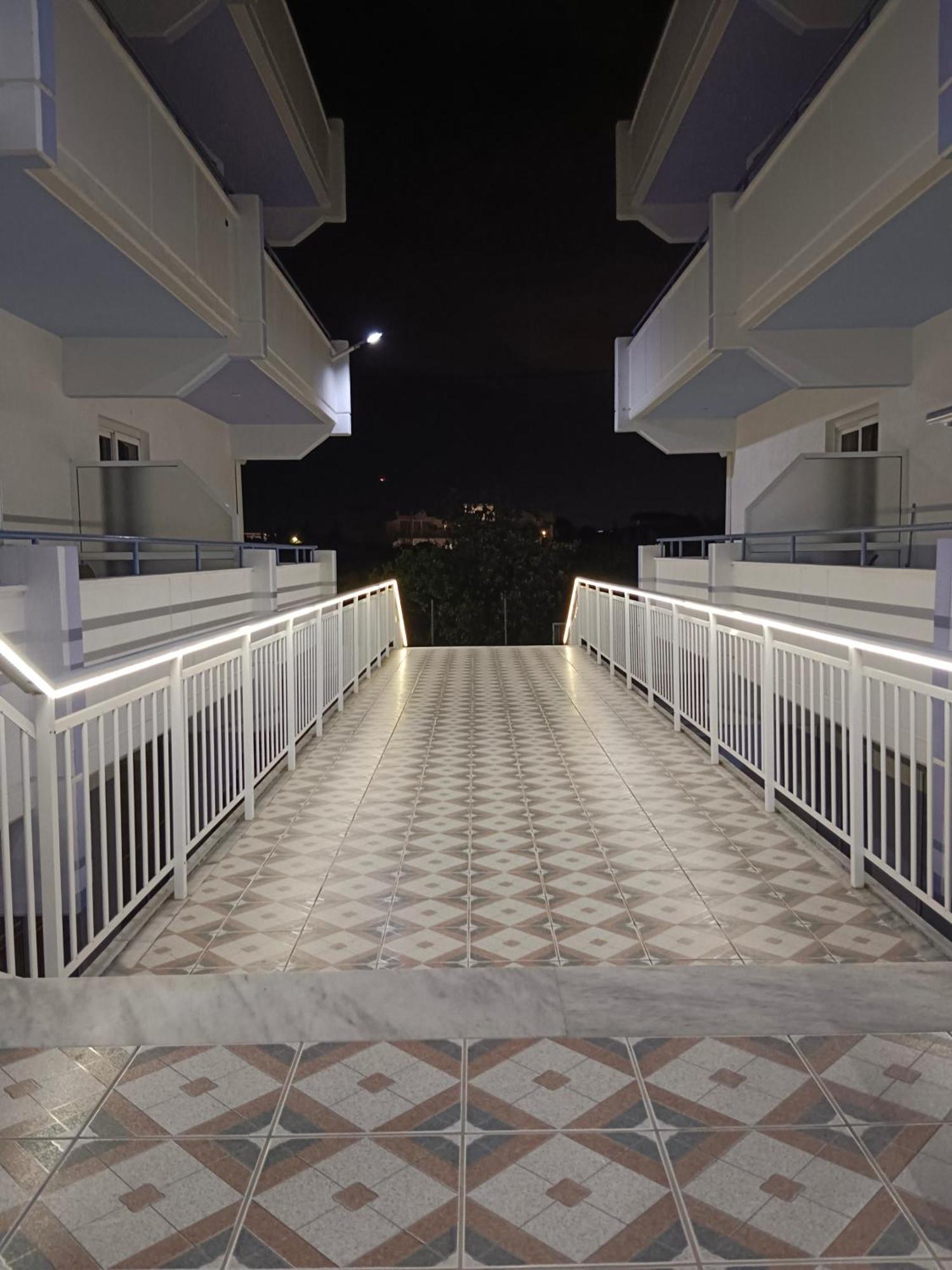 Pyrgos Hotel Apartments Kremastí Buitenkant foto