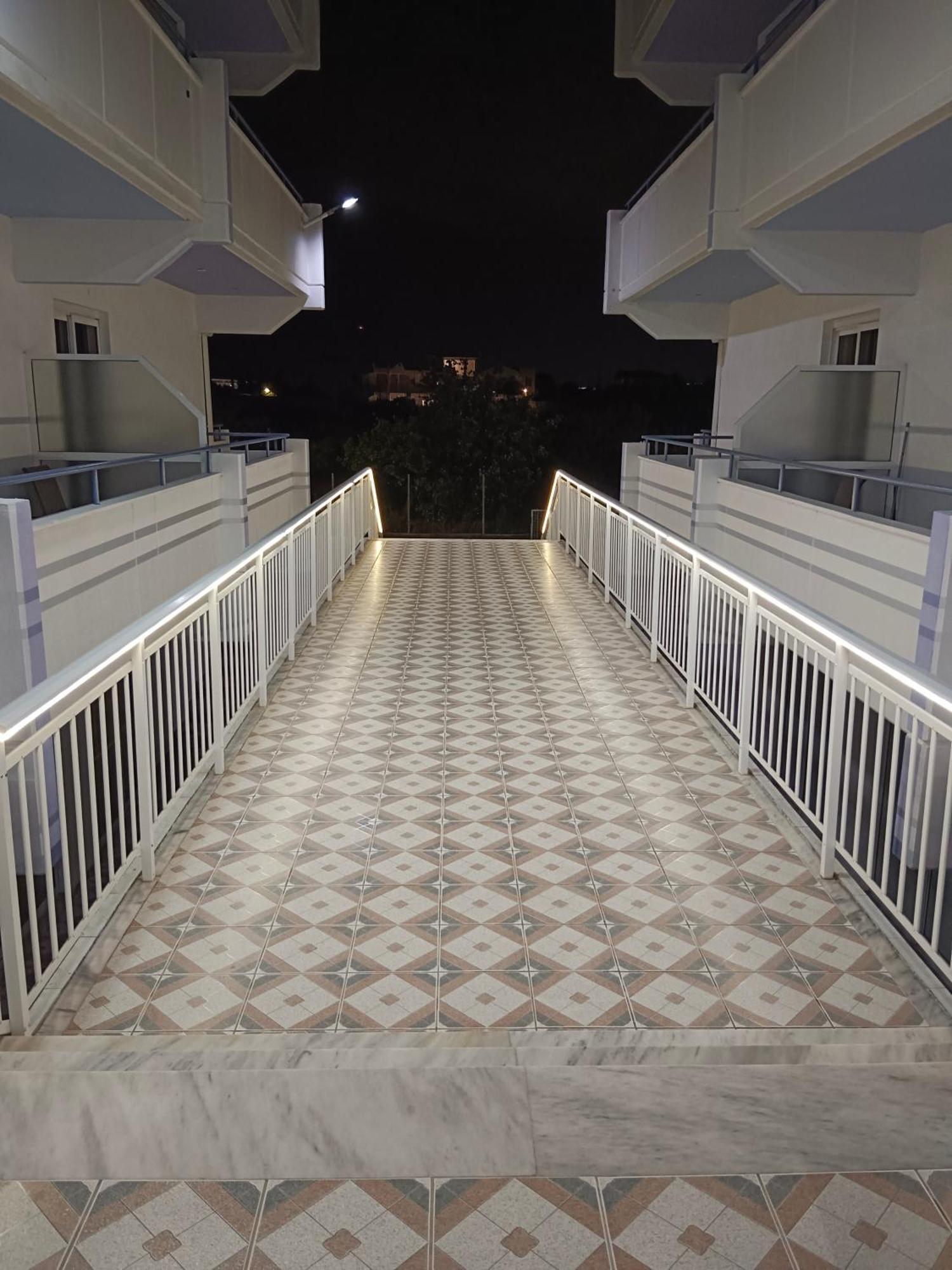 Pyrgos Hotel Apartments Kremastí Buitenkant foto